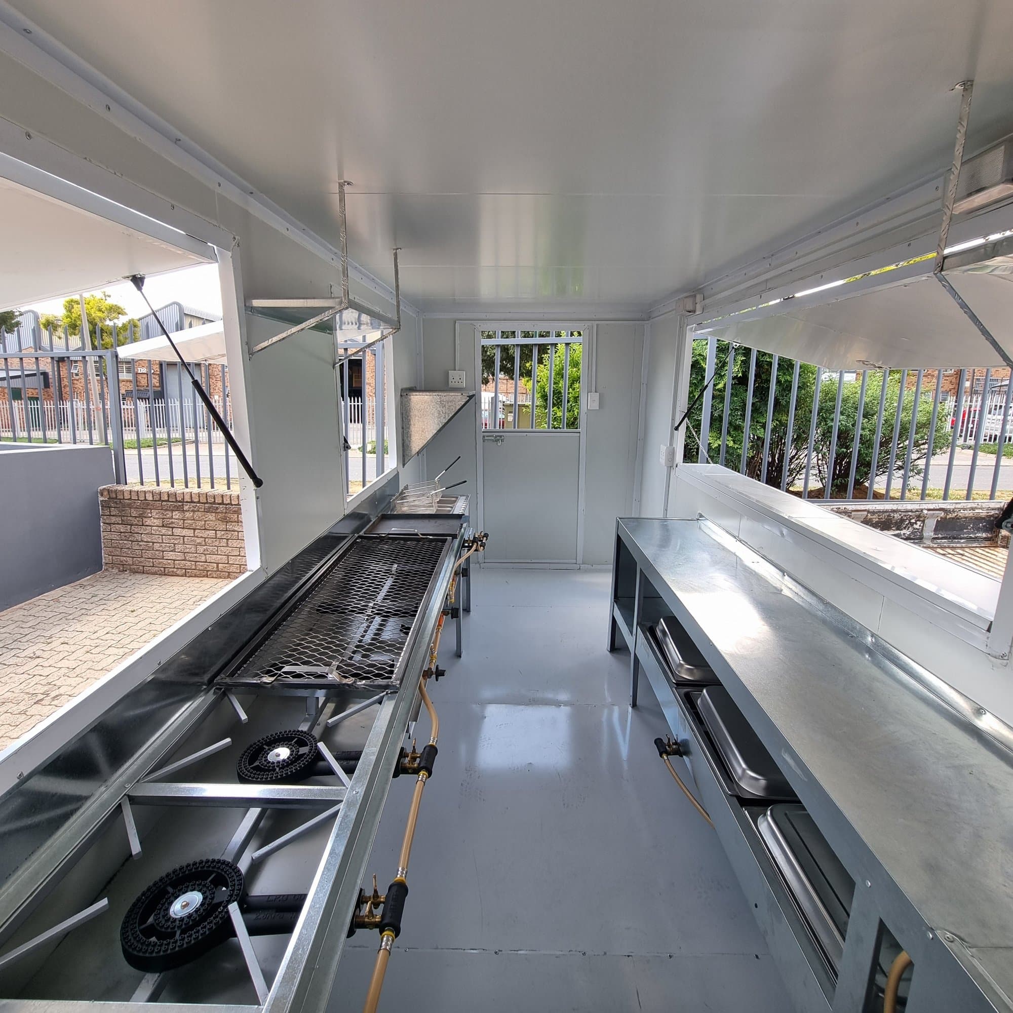 Professional mobile kitchen solution by Trailored for South African enterprises