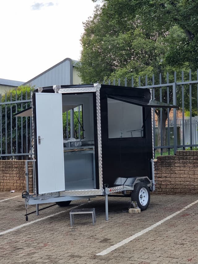 Mobile Kitchens, VIP Toilets & Food Trailers from R29,950 | Trailored