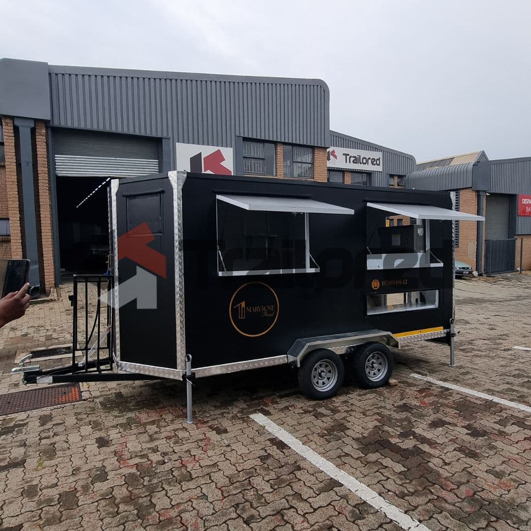 Champion trailer rear perspective