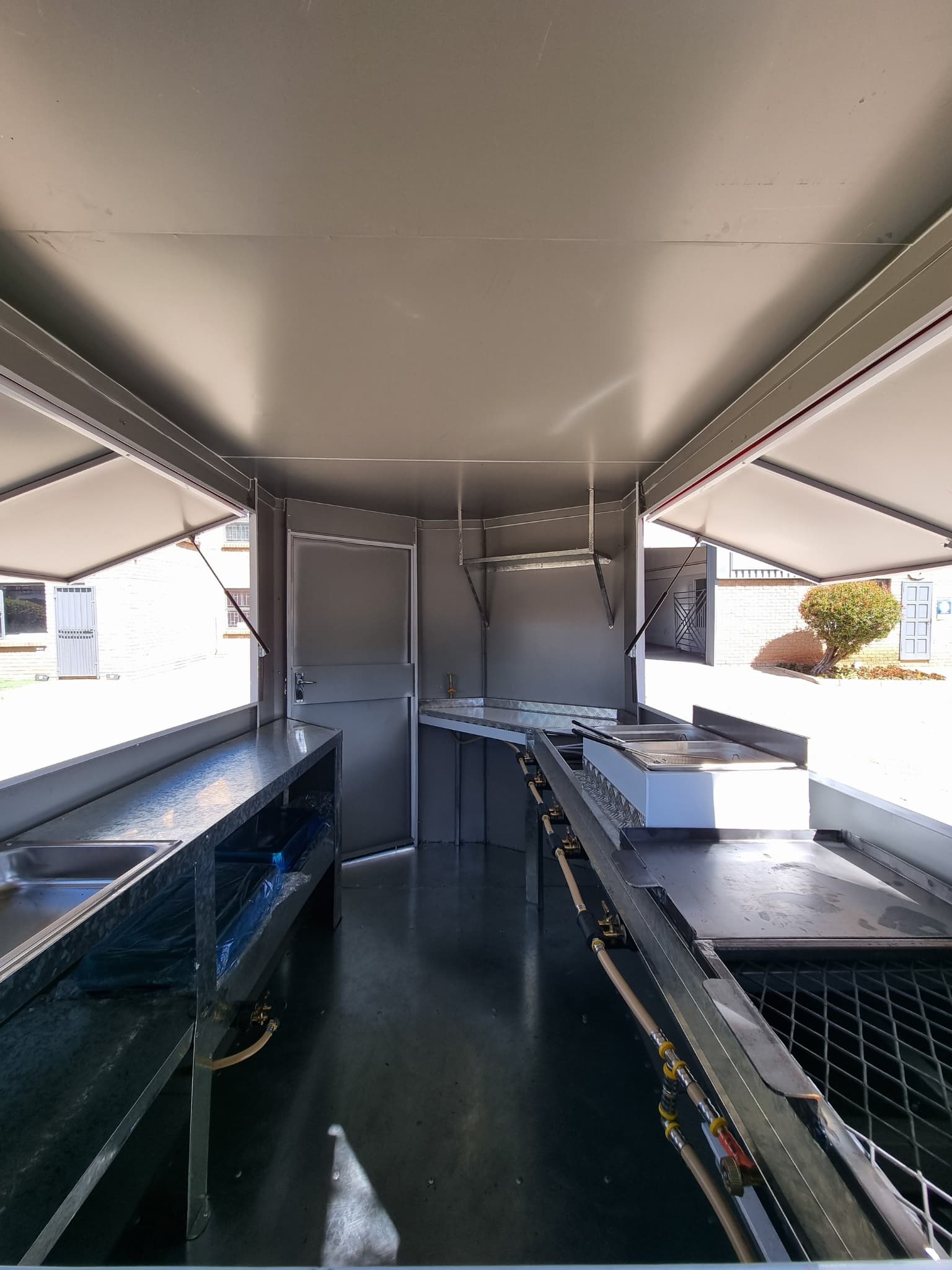 Chingali trailer lighting detail