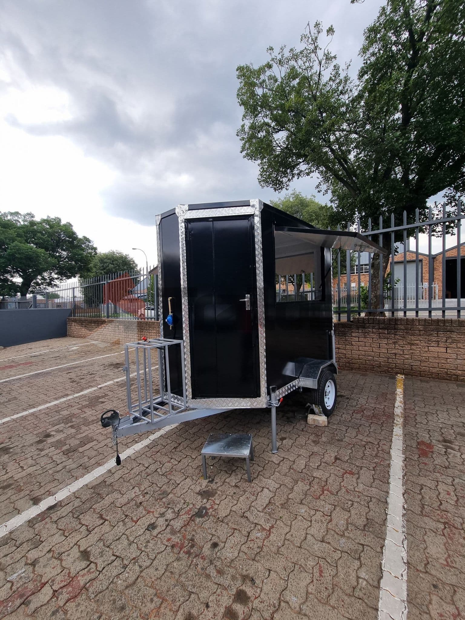 Pikila trailer exterior view