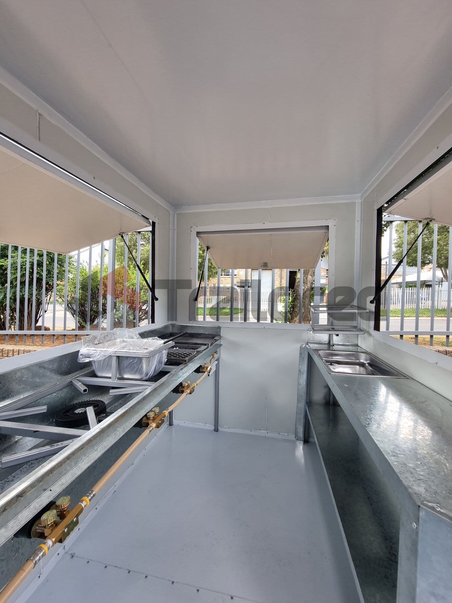 Pikila trailer serving counter