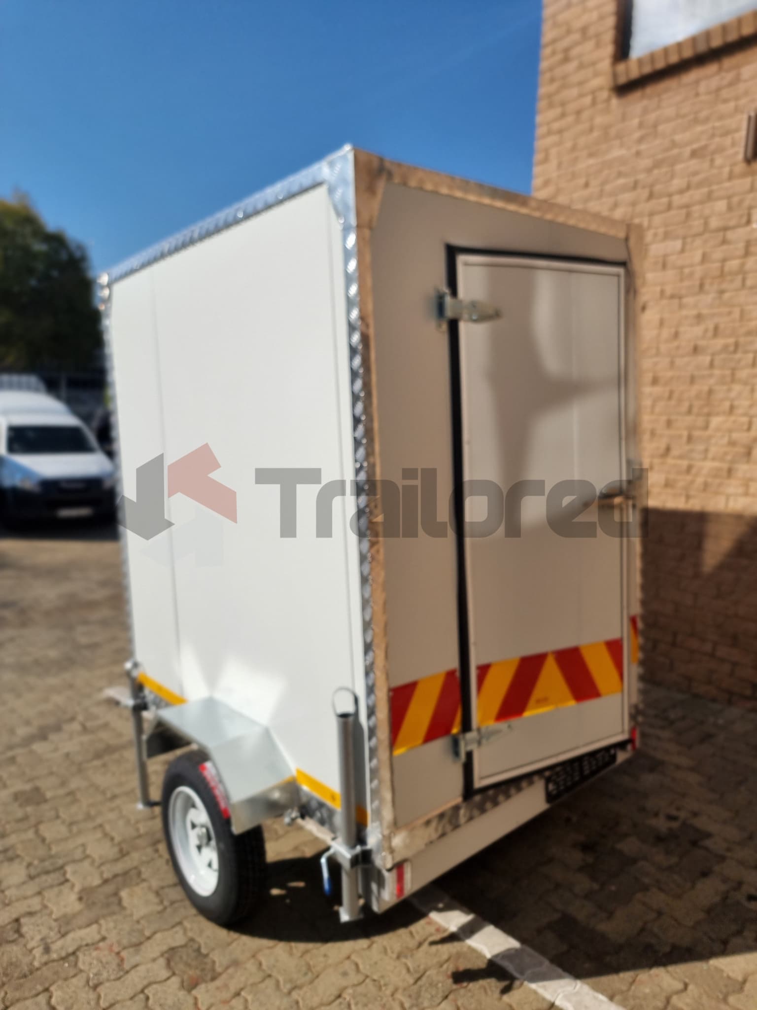 Fridge trailer access door
