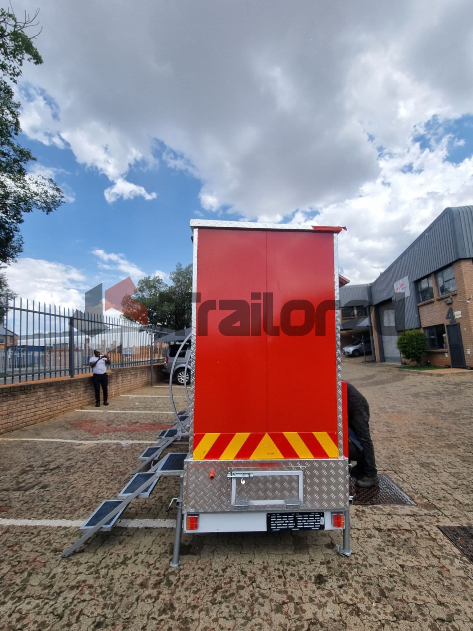 Four-stall VIP toilet trailer, exterior view 2